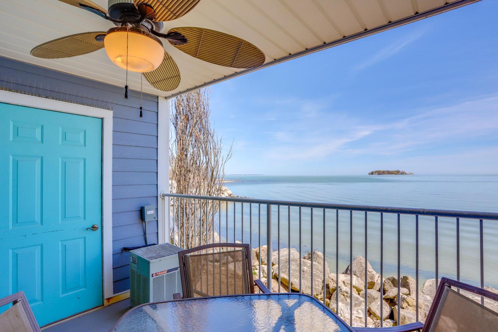Waterfront Middle Bass Condo With Pool Access! Put-in-Bay Esterno foto